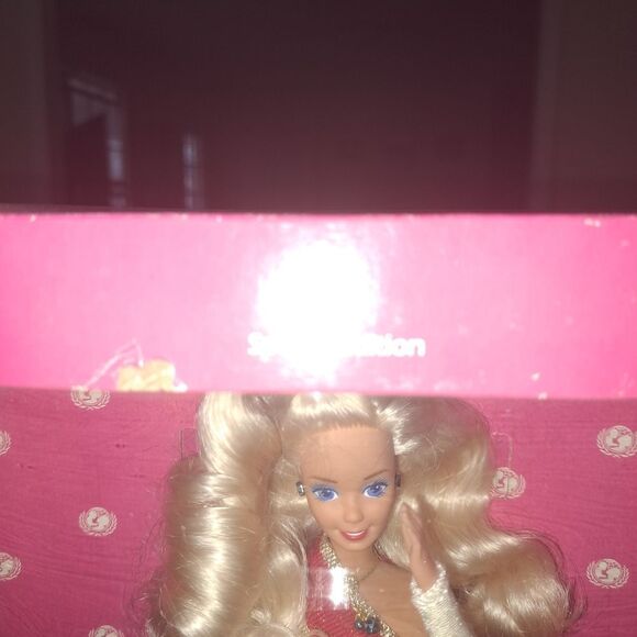 Vintage 1989 Mattel Barbie United States Committee Unicef Barbie Doll in  Box - Picture 8 of 9